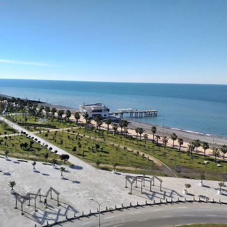 Batumi Beach Tower エクステリア 写真