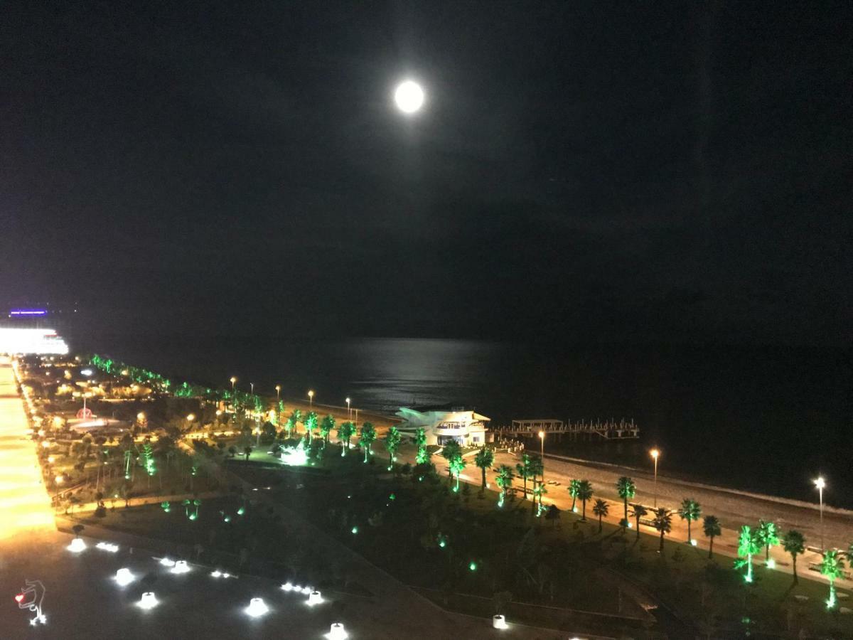 Batumi Beach Tower エクステリア 写真