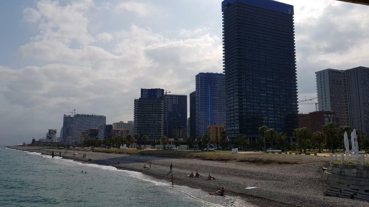 Batumi Beach Tower エクステリア 写真